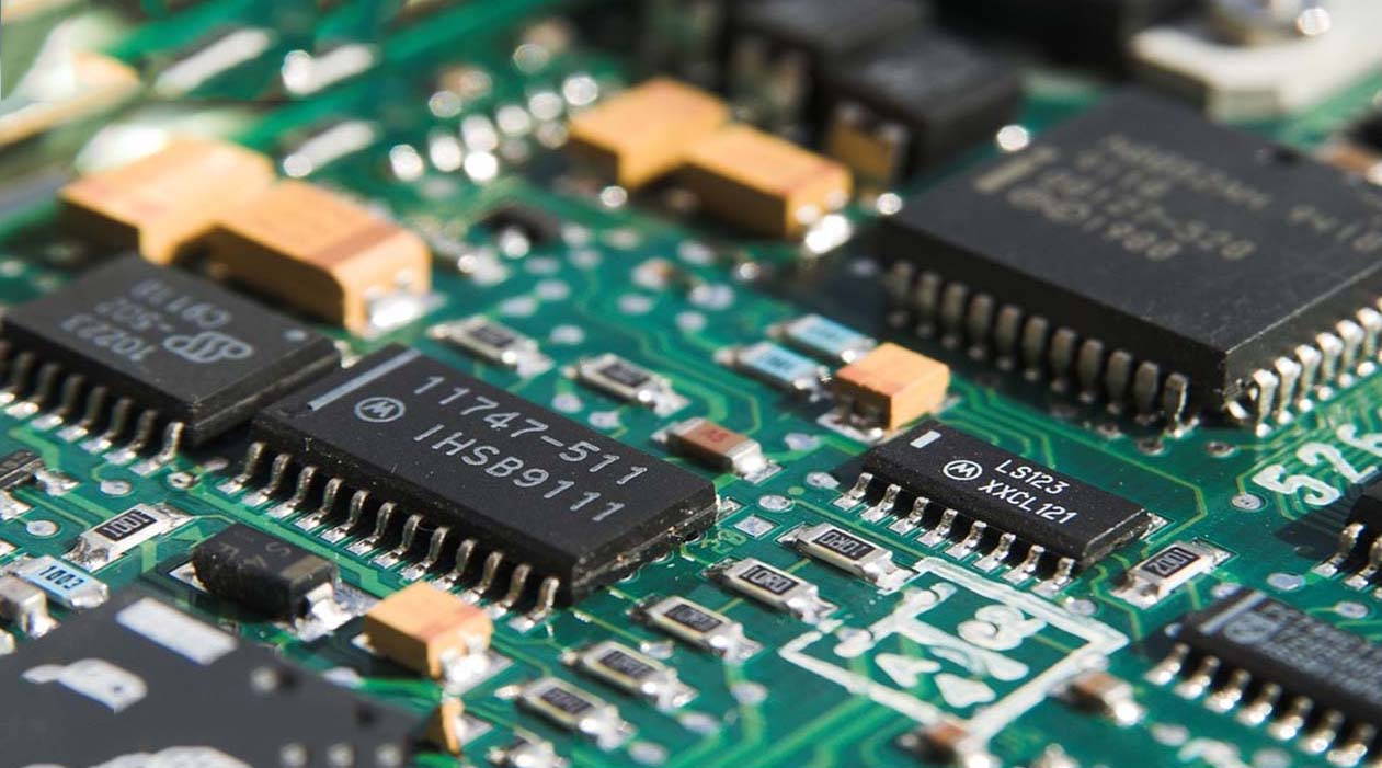 手持式LED紫外線手電筒在電路板生產中的應用