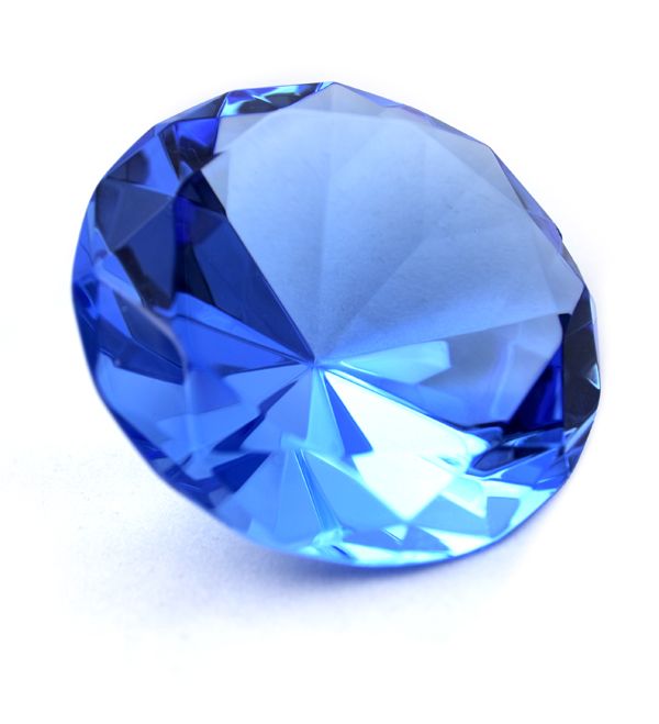 紫外線手電筒如何鑒定藍寶石的純度？